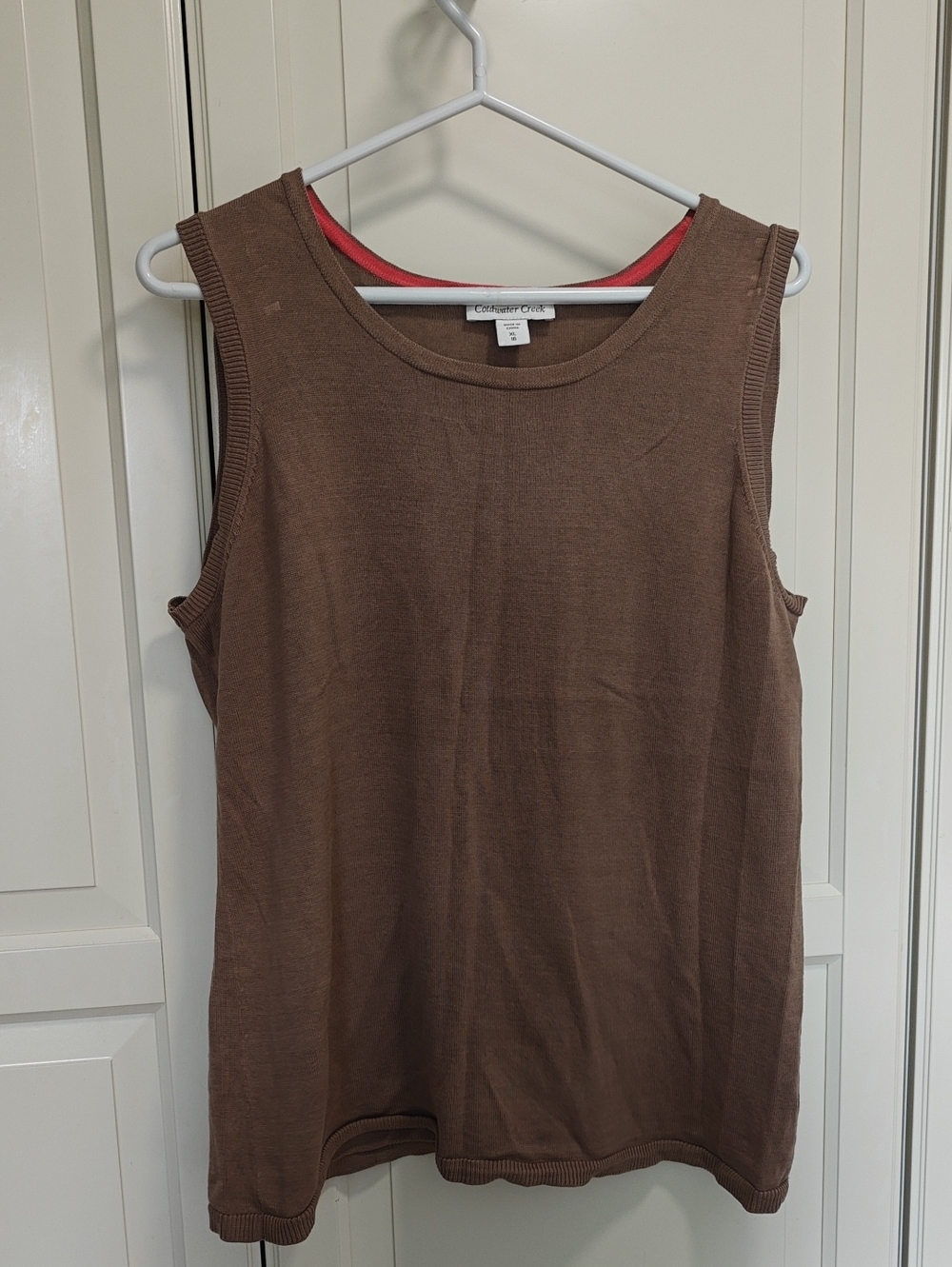 Coldwater Creek Brown Sleeveless Knit Tank with Coral Trim